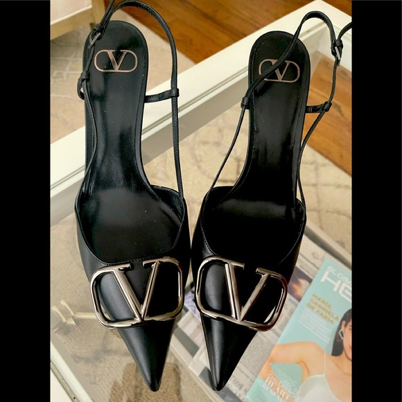 Valentino Garavani Shoes - Brand New Valentino Pumps